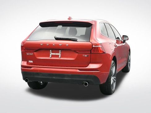 Used 2018 Volvo XC60 T6 Momentum w/ Advanced Package image 10