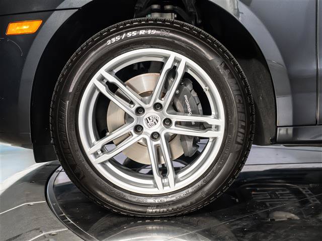 Used 2026 Porsche Macan AWD/4WD image 15