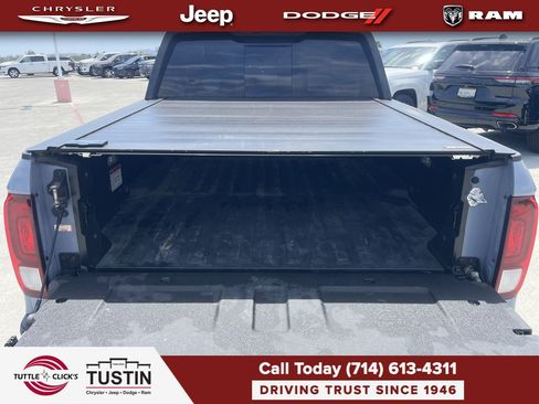 Used 2023 Honda Ridgeline Black Edition image 37