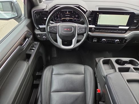 Used 2024 GMC Sierra 1500 SLT image 12