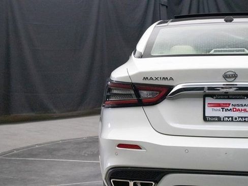 Used 2023 Nissan Maxima Platinum image 12