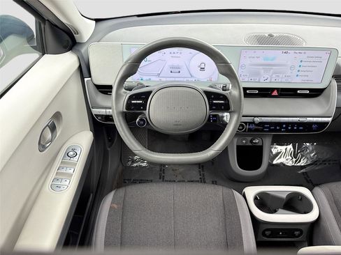 Used 2024 Hyundai Ioniq 5 SEL image 21