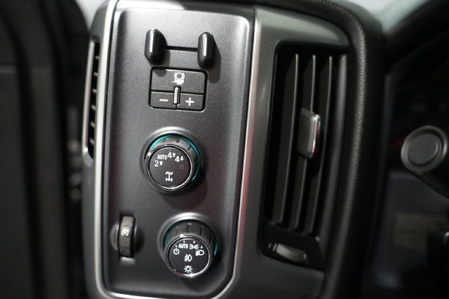Used 2018 Chevrolet Silverado 1500 LT w/ All Star Edition AWD/4WD image 12