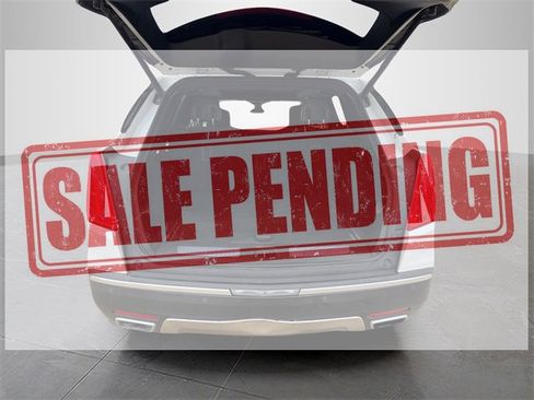 Used 2017 Cadillac XT5 Platinum image 9