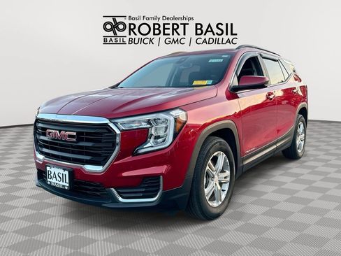 Used 2023 GMC Terrain SLE w/ Driver Convenience Package FWD image 1
