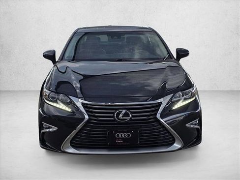 Used 2016 Lexus ES 350 w/ Navigation System Package image 2