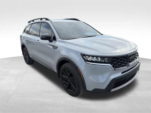 Used 2022 Kia Sorento S image 2