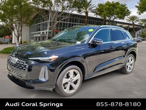 Certified 2025 Audi Q5 Premium w/ Premium Plus AWD/4WD image 1