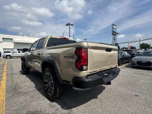 Used 2024 Chevrolet Colorado Trail Boss w/ LPO, Dark Essentials Package AWD/4WD image 6