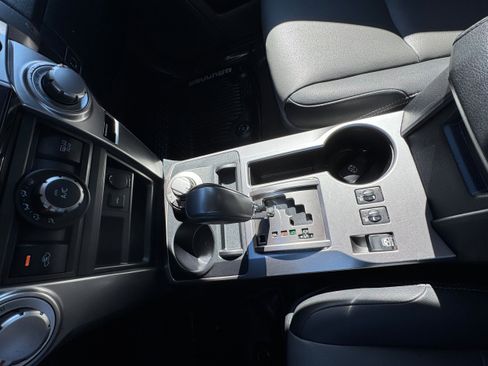 Used 2020 Toyota 4Runner SR5 Premium w/ Moonroof Package image 26