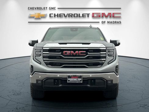 Used 2025 GMC Sierra 1500 SLT w/ SLT Premium Plus Package image 8