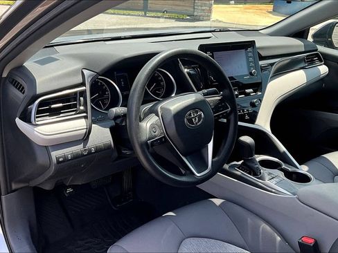 Used 2023 Toyota Camry LE FWD image 13