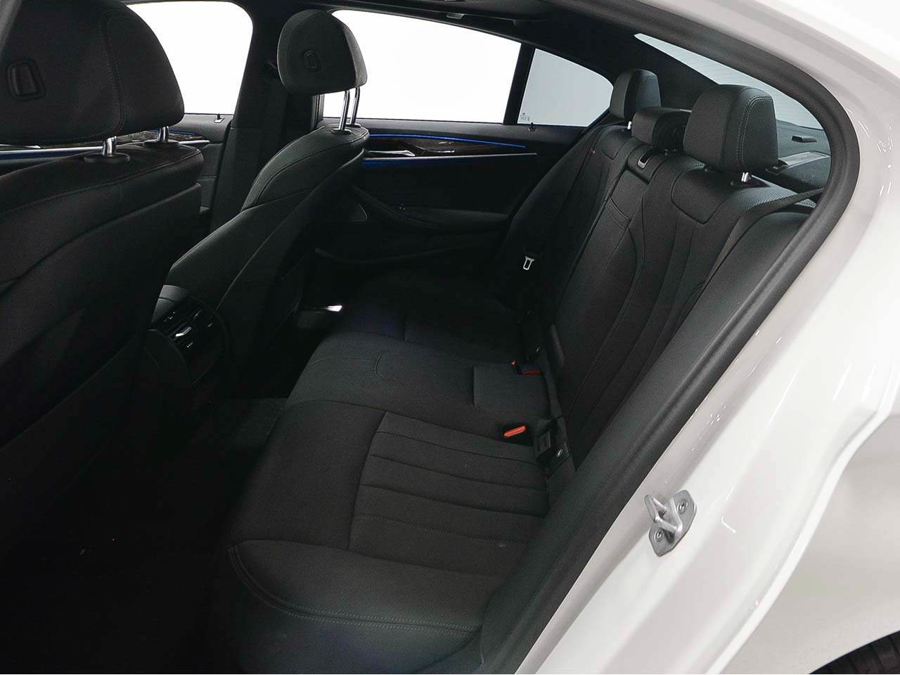 Used 2023 BMW 530e w/ M Sport Package RWD image 11