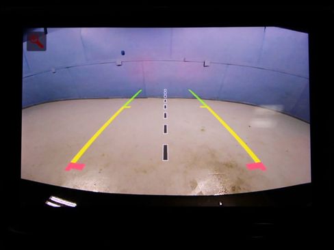 Used 2025 Jeep Grand Cherokee L Limited w/ Black Appearance Package image 17