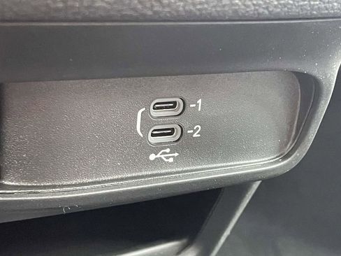 New 2026 Chrysler Pacifica Select image 36