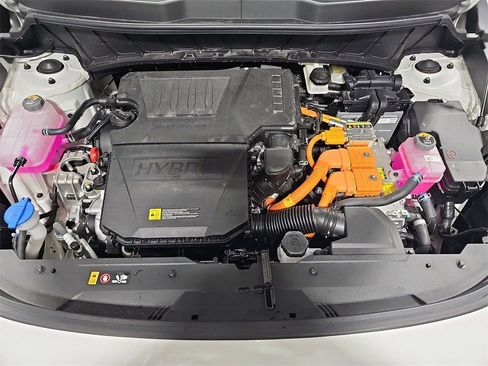 Used 2024 Kia Niro LX image 29