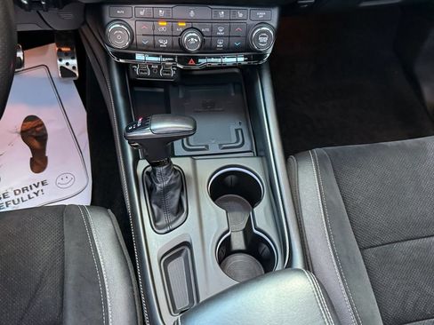 Used 2021 Dodge Durango SRT Hellcat w/ Technology Group AWD/4WD image 32