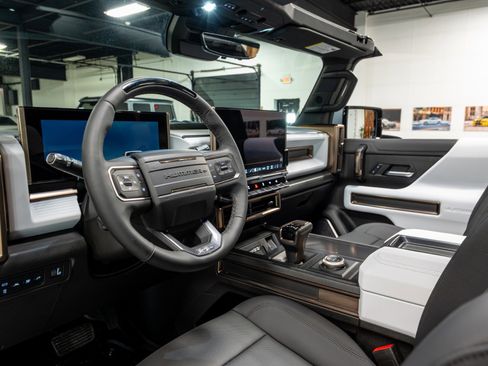 Used 2024 GMC Hummer EV 3X w/ Omega Edition image 9