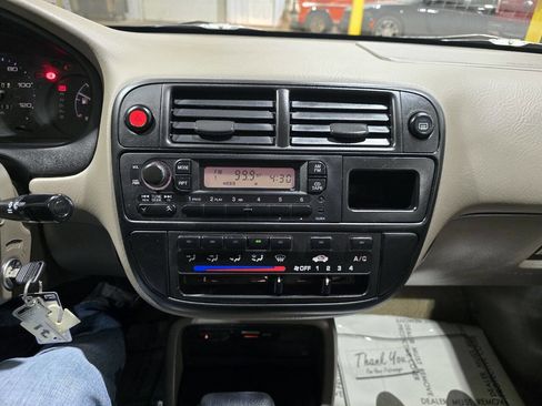 Used 1998 Honda Civic DX image 42