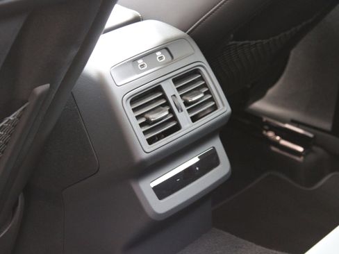 New 2025 Audi SQ5 Premium Plus image 19