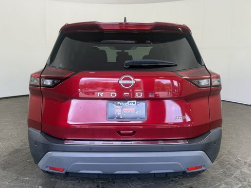 Used 2023 Nissan Rogue S AWD/4WD image 6