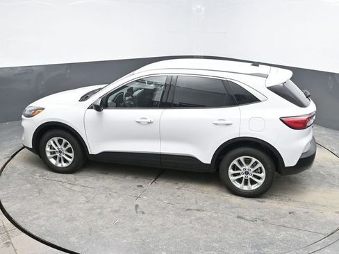 Used 2022 Ford Escape SE w/ Cold Weather Package image 29