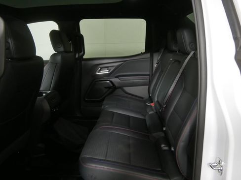 Used 2025 Chevrolet Silverado EV RST AWD/4WD image 19