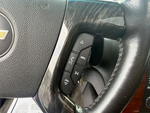 Used 2012 Chevrolet Avalanche LTZ AWD/4WD image 20