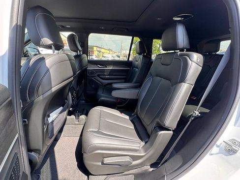 New 2026 Jeep Grand Cherokee L Limited AWD/4WD image 15