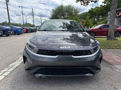 Used 2023 Kia Forte LXS FWD image 3