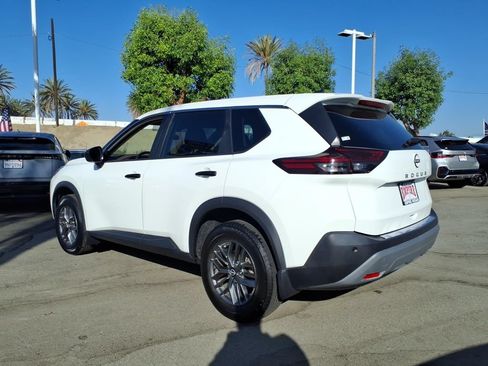 Certified 2023 Nissan Rogue S FWD image 8