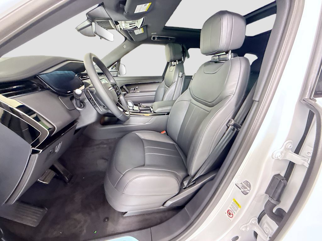New 2026 Land Rover Range Rover Sport Dynamic SE AWD/4WD image 19