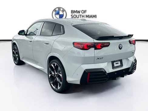 New 2026 BMW X2 xDrive28i w/ M Sport Package AWD/4WD image 4