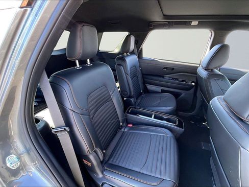 New 2026 Nissan Pathfinder Rock Creek image 10