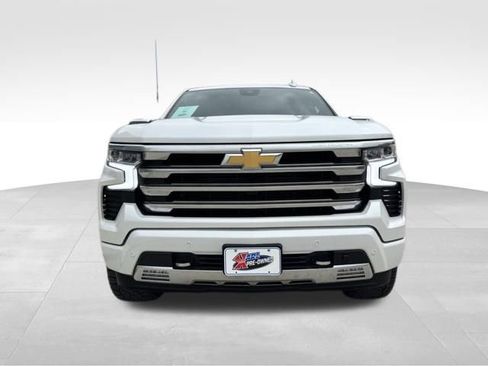 Used 2024 Chevrolet Silverado 1500 High Country w/ High Country Premium Package image 10