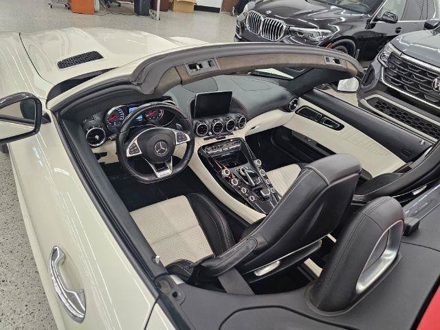 Used 2018 Mercedes-Benz AMG GT Roadster image 40