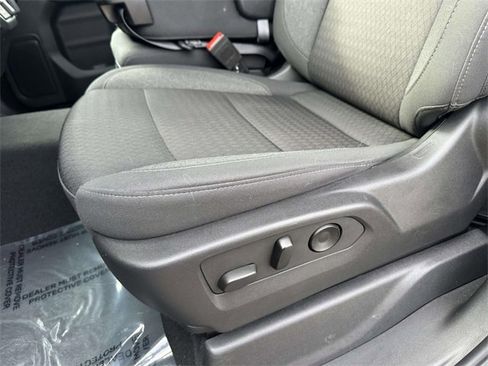 Used 2023 Chevrolet Silverado 1500 Custom image 18