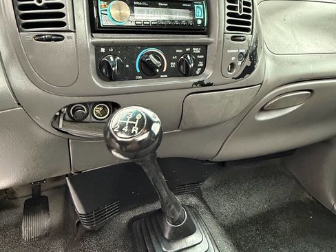 Used 2002 Ford F150 XL image 18