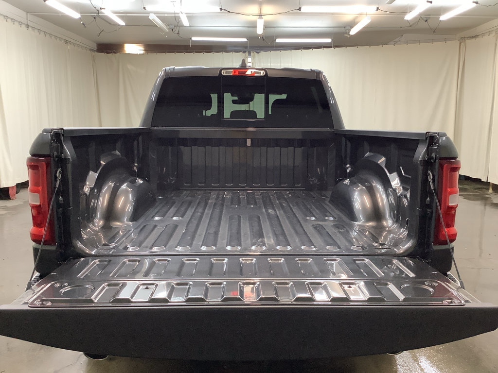 New 2026 RAM 1500 Big Horn AWD/4WD image 7