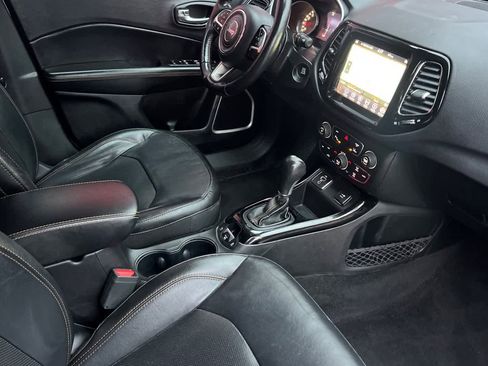 Used 2018 Jeep Compass Limited w/ Navigation Group image 19