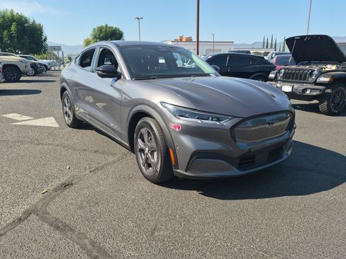 Used 2023 Ford Mustang Mach-E Select RWD image 3