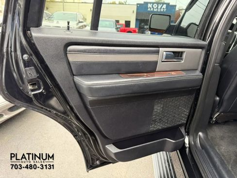 Used 2017 Ford Expedition Platinum AWD/4WD image 17