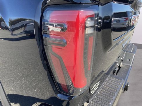 New 2026 GMC Sierra 2500 AT4 w/ AT4 Premium Plus Package image 30