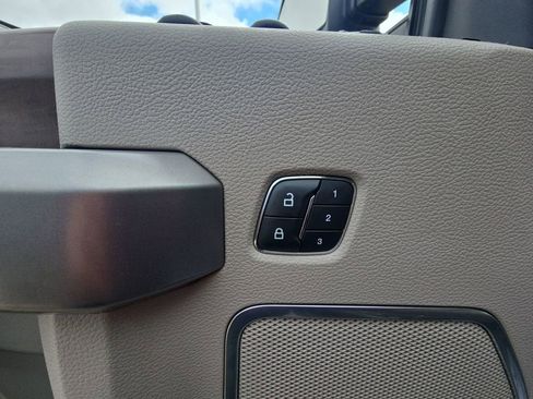 Used 2019 Ford F250 Limited image 29