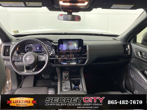 Used 2024 Nissan Pathfinder Rock Creek image 27