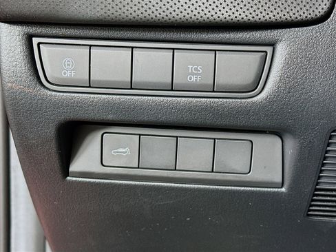 Used 2025 MAZDA CX-50 AWD 2.5 S w/ Premium Package image 17