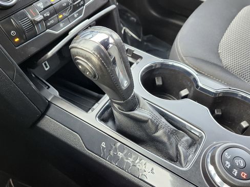 Used 2018 Ford Explorer XLT w/ Equipment Group 201A image 34