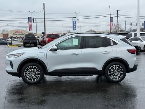New 2026 Ford Escape Base image 2