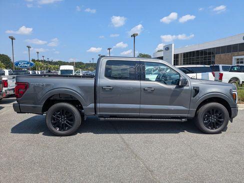 New 2025 Ford F150 Lariat w/ Equipment Group 501A Mid image 3