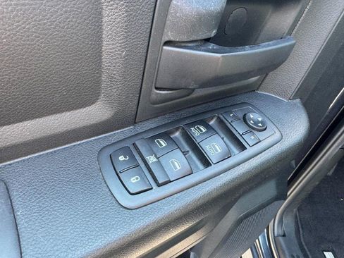 Used 2019 RAM 1500 Express w/ Express Value Package AWD/4WD image 15